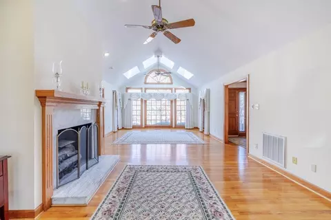 4508 Rogers Rd, Durham, NC 27703 photo 5