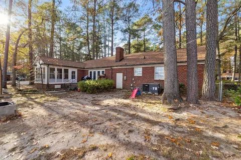 1215 S First St, Smithfield, NC 27577 photo 7