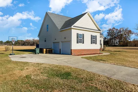 255 Silver Tee Ct, Selma, NC 27576 photo 3