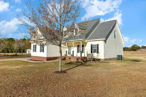 255 Silver Tee Ct, Selma, NC 27576 photo 2
