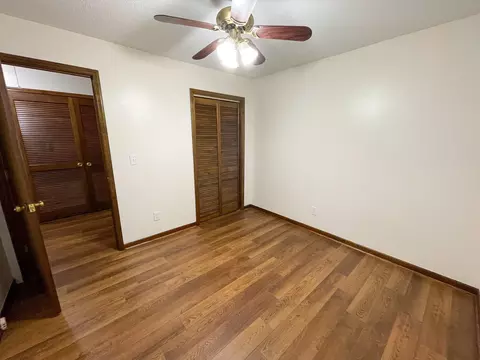 108 Rose Cir, Dunn, NC 28334 photo 2