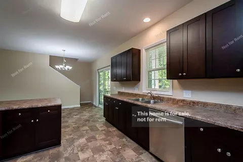 607 Crievewood Dr, Durham, NC 27712 photo 14