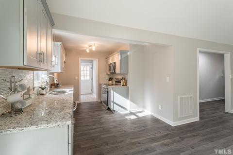 5604 Centennial Dr, Durham, NC 27712 photo 8