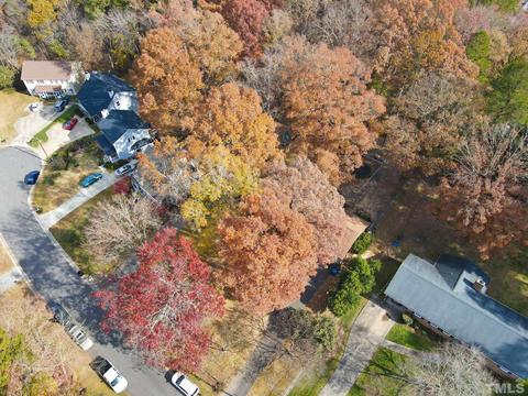2303 Anthony Dr, Durham, NC 27705 photo 2