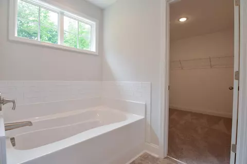 36 Jetstream Ct, Smithfield, NC 27577 photo 9
