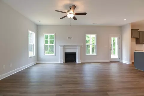 36 Jetstream Ct, Smithfield, NC 27577 photo 3