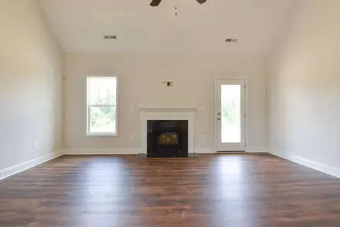 141 Tailwind Ln, Smithfield, NC 27577 photo 5