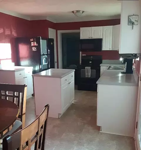 309 Hemlock St, Cary, NC 27513 photo 2
