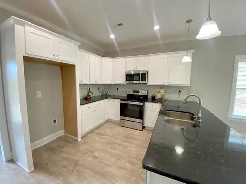 313 W Main St, Micro, NC 27555 photo 7