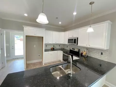 313 W Main St, Micro, NC 27555 photo 9