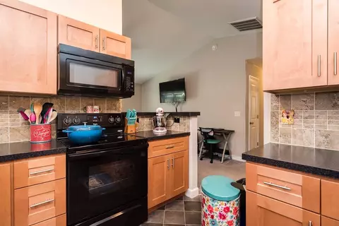 1041 E Hanover Rd, Graham, NC 27253 photo 5