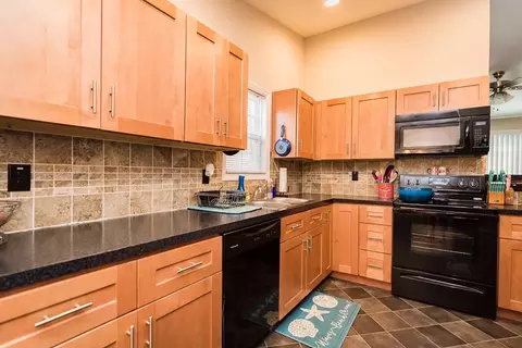 1041 E Hanover Rd, Graham, NC 27253 photo 4