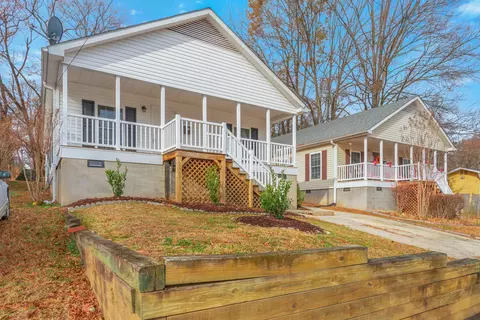 1215 Berkeley St, Durham, NC 27705 photo 2