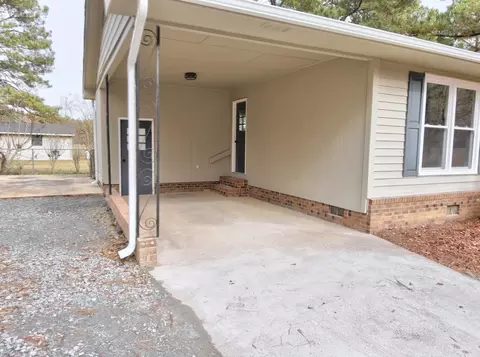 404 Laurel Dr, Smithfield, NC 27577 photo 3