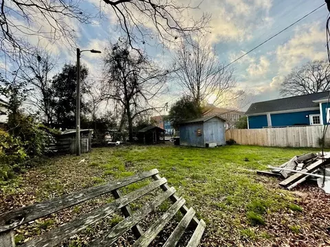 2116 E Main St, Durham, NC 27703 photo 6