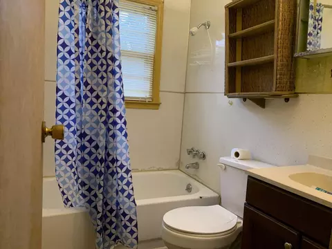 1112 E Lawson St, Durham, NC 27701 photo 12