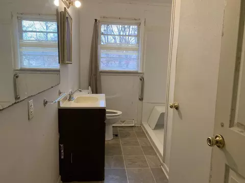 1112 E Lawson St, Durham, NC 27701 photo 6