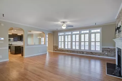 208 Shalimar Dr, Durham, NC 27713 photo 2