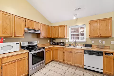 3403 Redgate Dr, Durham, NC 27703 photo 5
