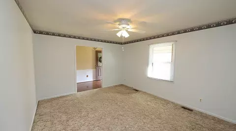 6209 Summerfield Dr, Durham, NC 27712 photo 4