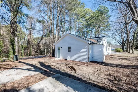 206 Benson Rd, Garner, NC 27529 photo 4