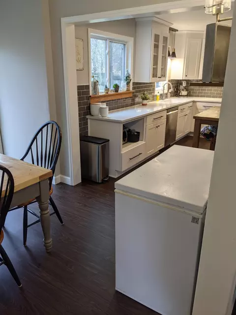 805 Sanderson Dr, Durham, NC 27704 photo 6