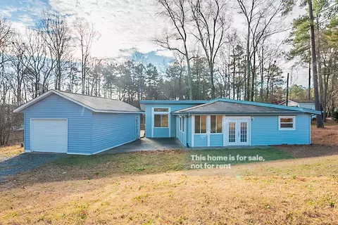 4008 Laurel Dr, Durham, NC 27703 photo 1
