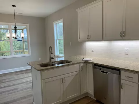 461 Railroad Rd, Benson, NC 27504 photo 4