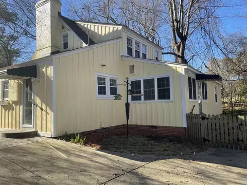 101 E Riverside Dr, Smithfield, NC 27577 photo 4