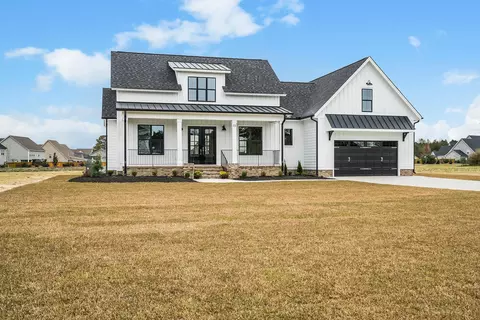 73 Constitution Ave, Smithfield, NC 27577 photo 2