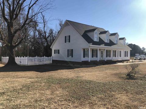 726 Maple Ave, Dunn, NC 28334 photo 2