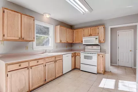 1399 Honeycutt Rd, Willow Spring, NC 27592 photo 12