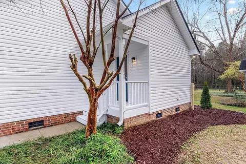1399 Honeycutt Rd, Willow Spring, NC 27592 photo 4