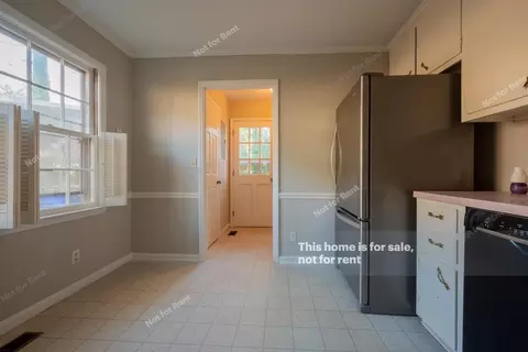 907 E Hudson Ave, Durham, NC 27704 photo 8
