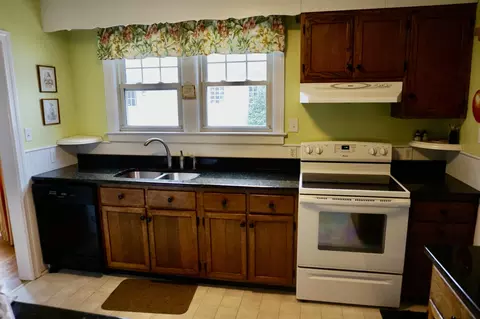 2718 Everett Ave, Raleigh, NC 27607 photo 6