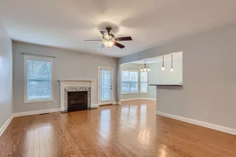 80 E Hackberry Ln, Youngsville, NC 27596 photo 5