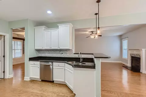 80 E Hackberry Ln, Youngsville, NC 27596 photo 11