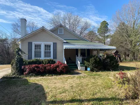 133 3rd St, Haw River, NC 27258 photo 1