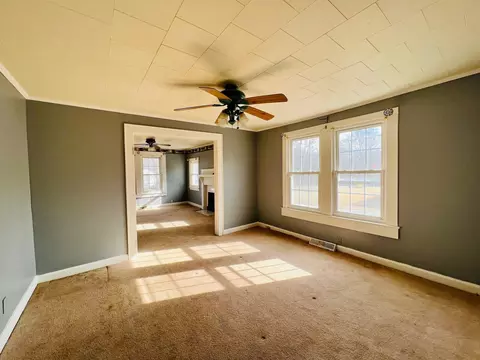 133 3rd St, Haw River, NC 27258 photo 8