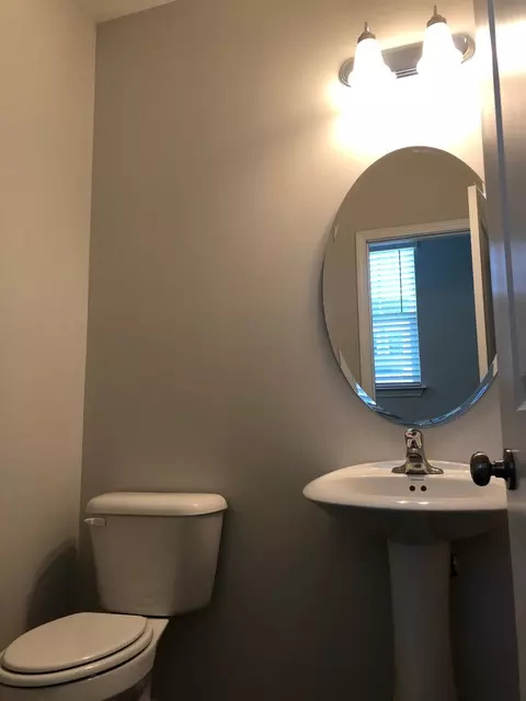 1121 Commack Dr, Durham, NC 27703 photo 5