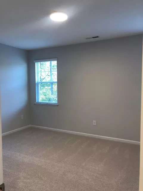 1121 Commack Dr, Durham, NC 27703 photo 11