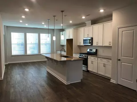 1121 Commack Dr, Durham, NC 27703 photo 3