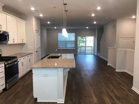 1121 Commack Dr, Durham, NC 27703 photo 7