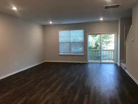 1121 Commack Dr, Durham, NC 27703 photo 8