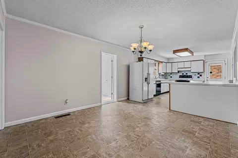 2551 Ardsley Dr, Durham, NC 27704 photo 15