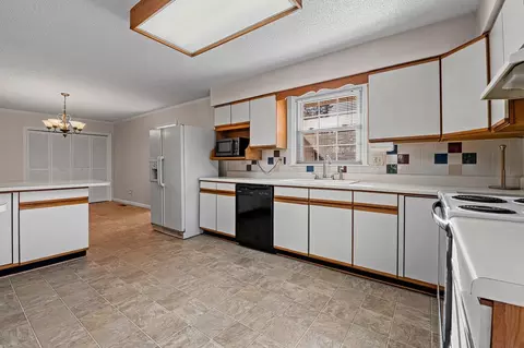 2551 Ardsley Dr, Durham, NC 27704 photo 12