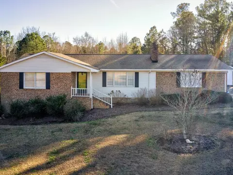 937 Shade Tree Rd, Benson, NC 27504 photo 1