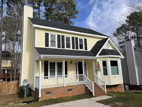 204 Carrousel Ln, Cary, NC 27513 photo 3