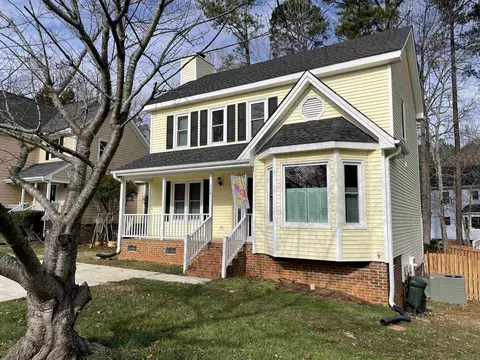 204 Carrousel Ln, Cary, NC 27513 photo 2