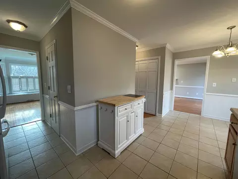 204 Carrousel Ln, Cary, NC 27513 photo 9